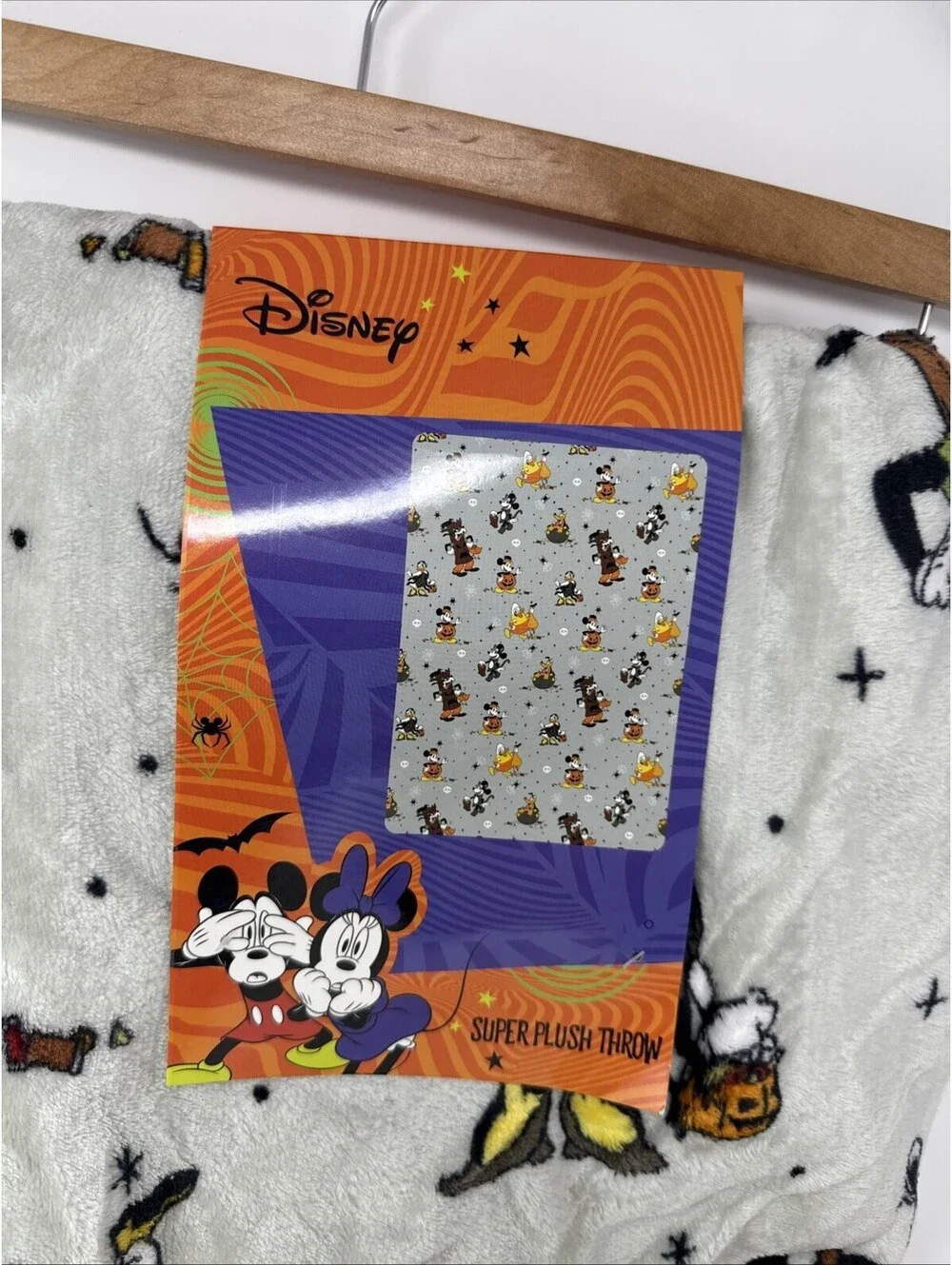 Disney Mickie Mouse Halloween Blanket Super Plush Throw